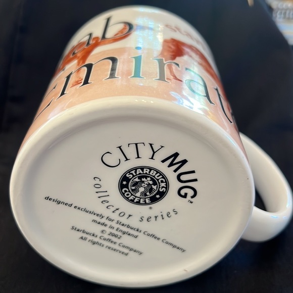 Starbucks UAE City Mug. - Picture 4 of 4